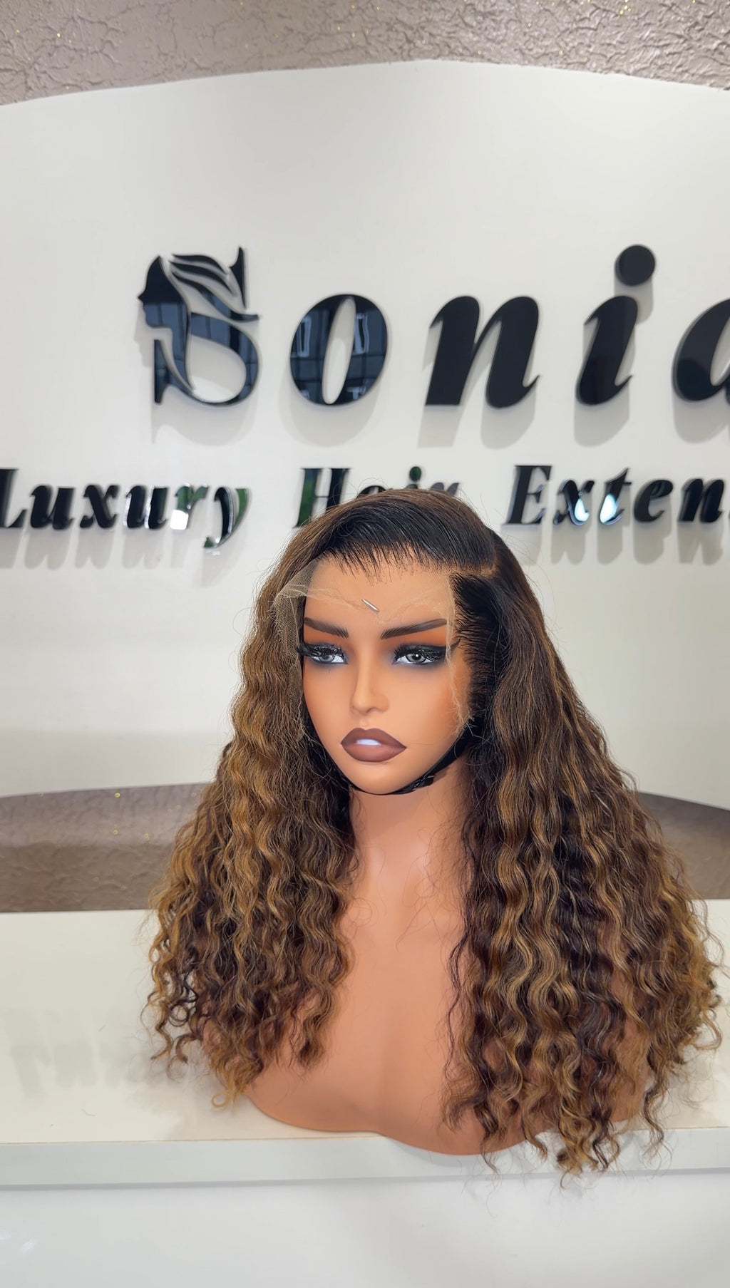 18” Nenye Curls | Honey Brown Ombré | Raw